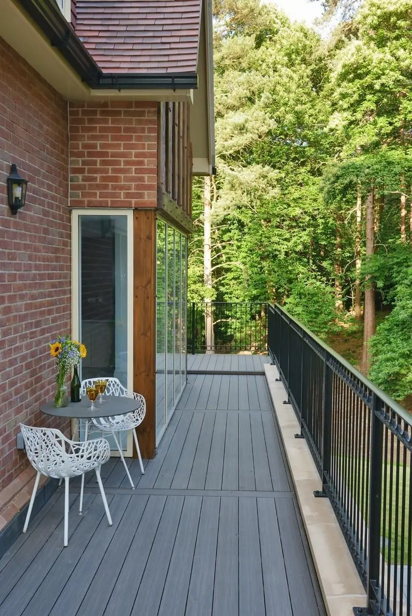 Decking cost: tips and suggestion before buying!